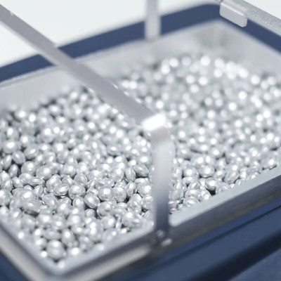 Tub with aluminium balls